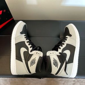 Retro Air Jordan 1 “Shadows”